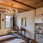 Schlafschloss Bed & Breakfast 2*