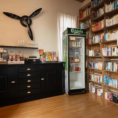 ベッド・アンド・ブレックファスト Schlafschloss 2*