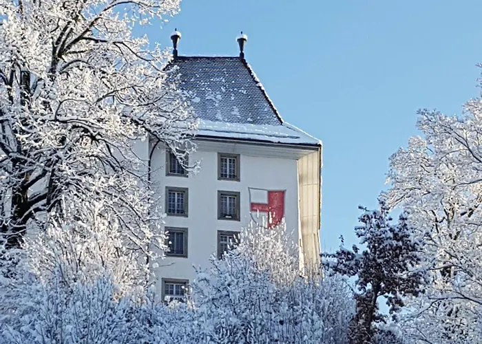 ベッド・アンド・ブレックファスト Schlafschloss Sumiswald